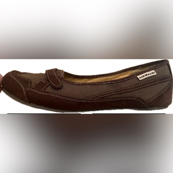 Airwalk Brown Slip-On Loafer shoes. Women’s size 8.5. Excellent condition. - Picture 3 of 8
